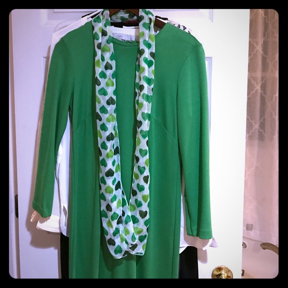 St Patty's green ❤️ scarf & Anne Taylor dress