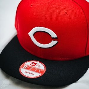 New Era 9FIFTY Cincinnati Reds SnapBack Hat