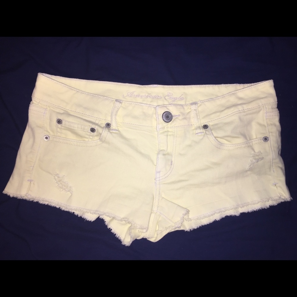 Light Yellow American Eagle Short Shorts