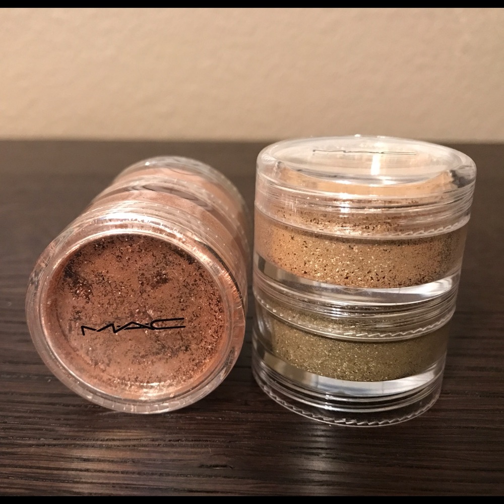 Mac Eye Shadow Stack2 Gold tones