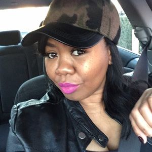 Meet your Posher, Samantha