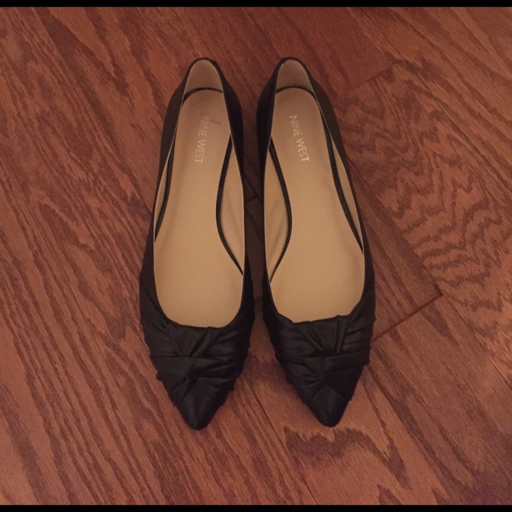 Final Days Nine West Oliver Flat Shoes 8.5