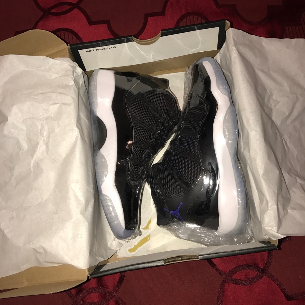 Space Jam 11's in original box 🔥