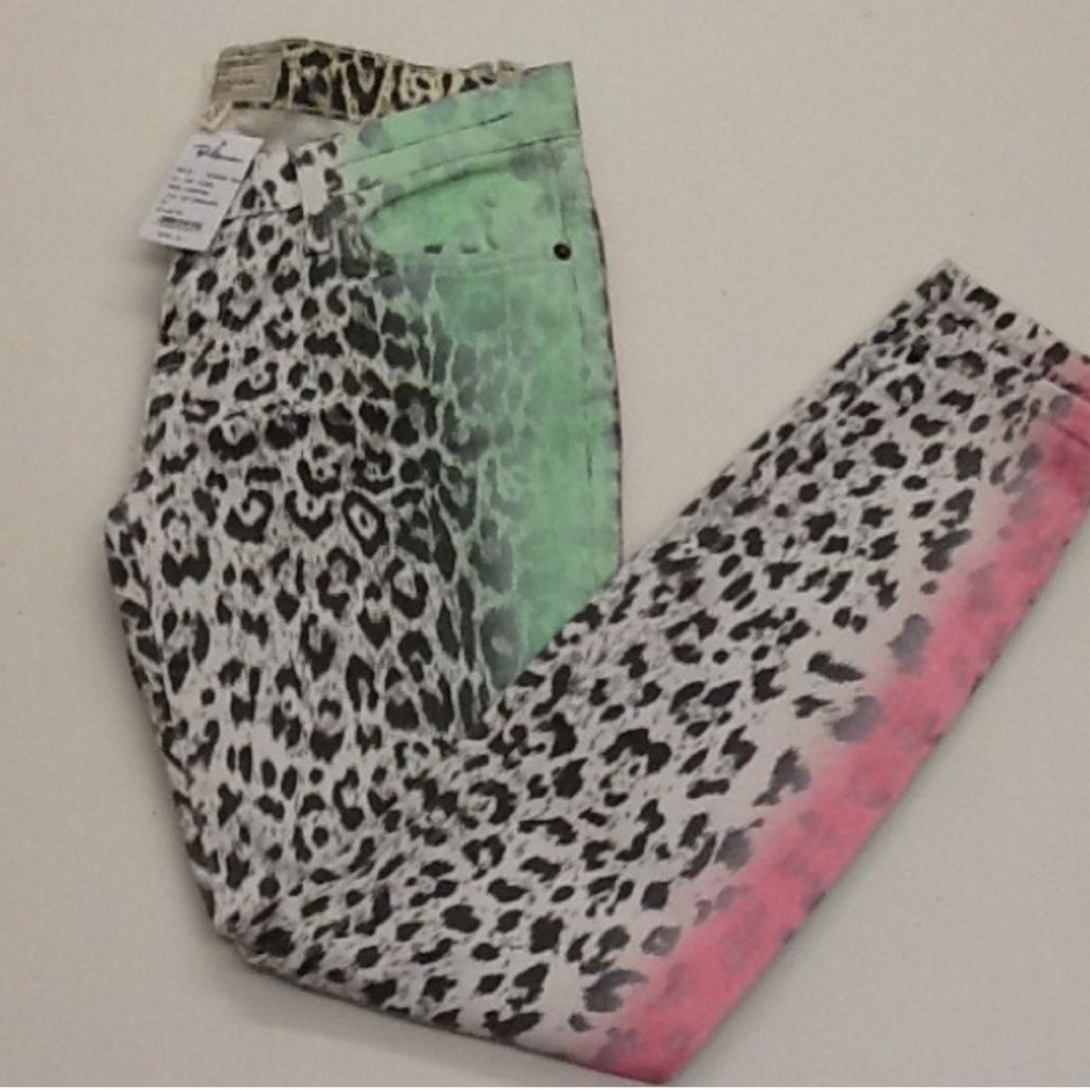 Leopard jeans (as seen on Jessica Alba & Cheryl )