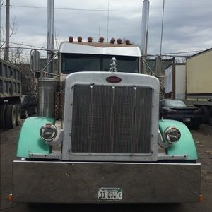 Meet your Posher, Manuel