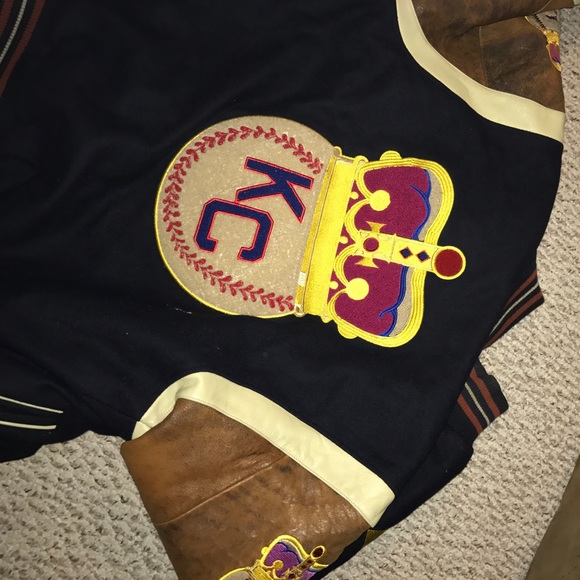 Vintage Reversible Coat. - Picture 2 of 3