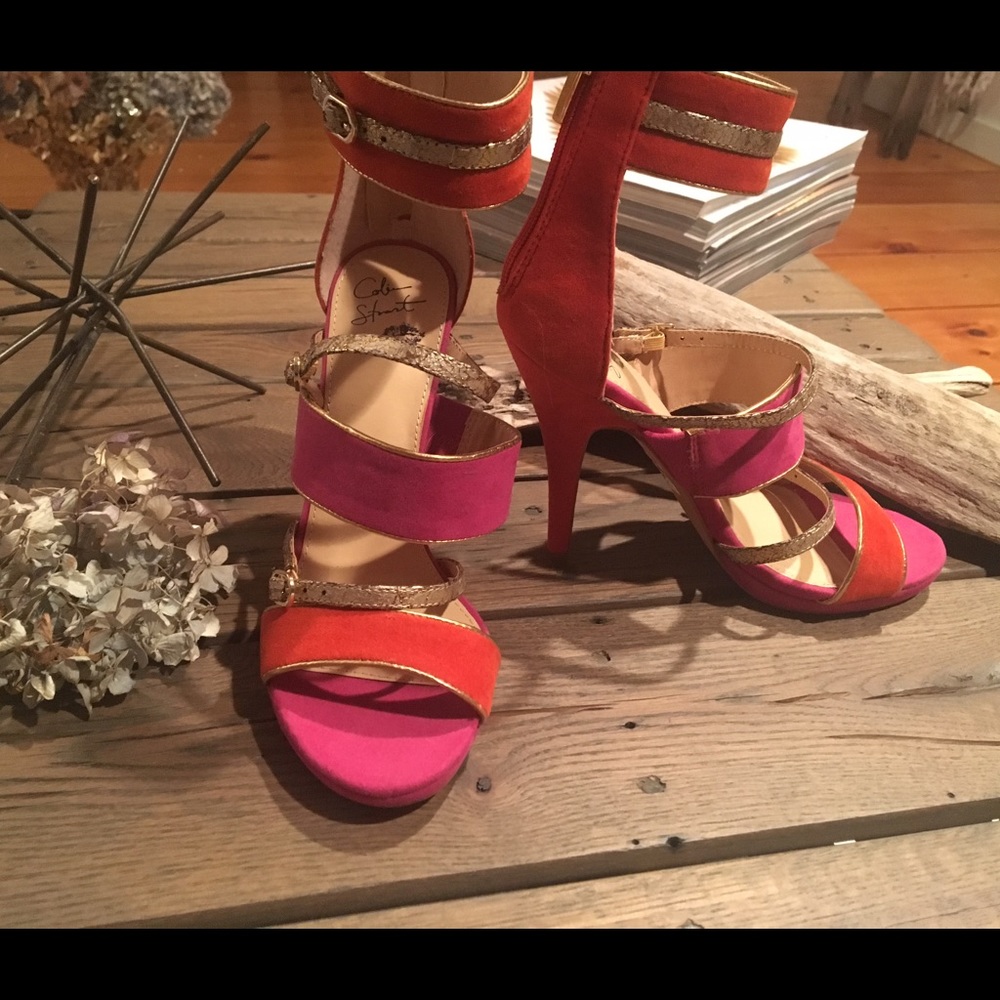 NWOT - Multicolor heels. Beautiful!
