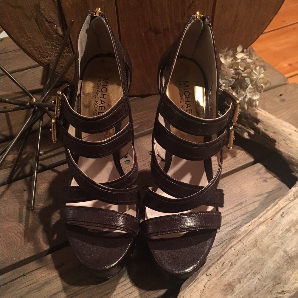 REDUCED... Beautiful Brown Heels by Michael Kors