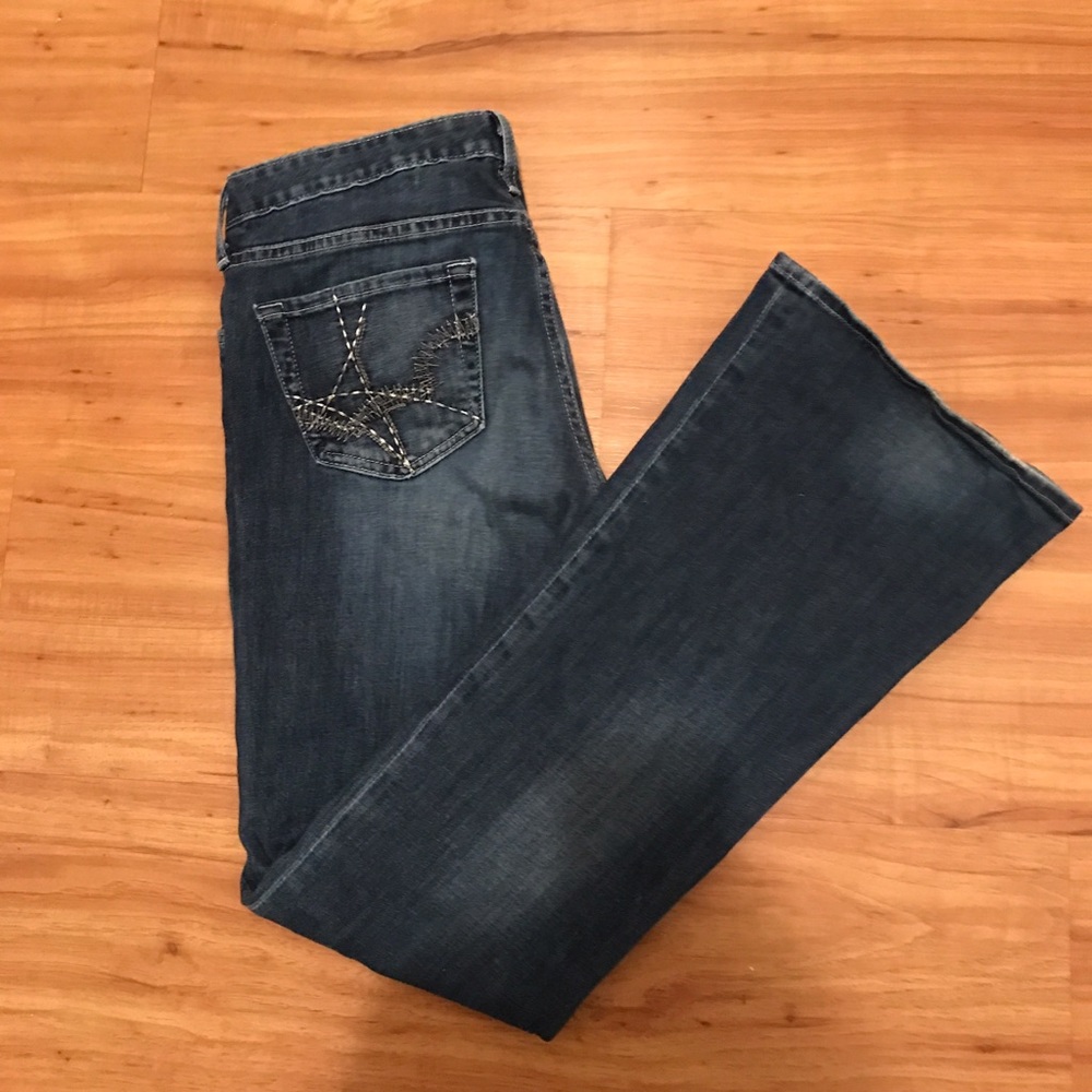 Big Star Bootcut Jeans. 28L!