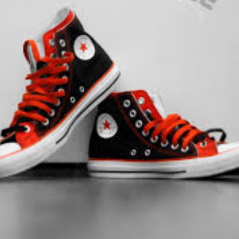 SHOES - Picture 3 of 3