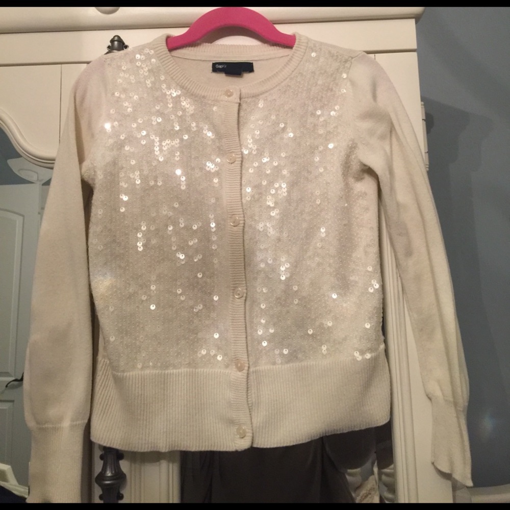 Gap jacket sequenced