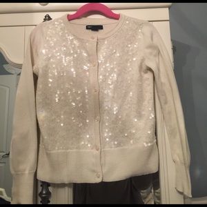 Gap jacket sequenced