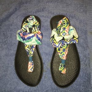 Sanuk yoga mat sandals