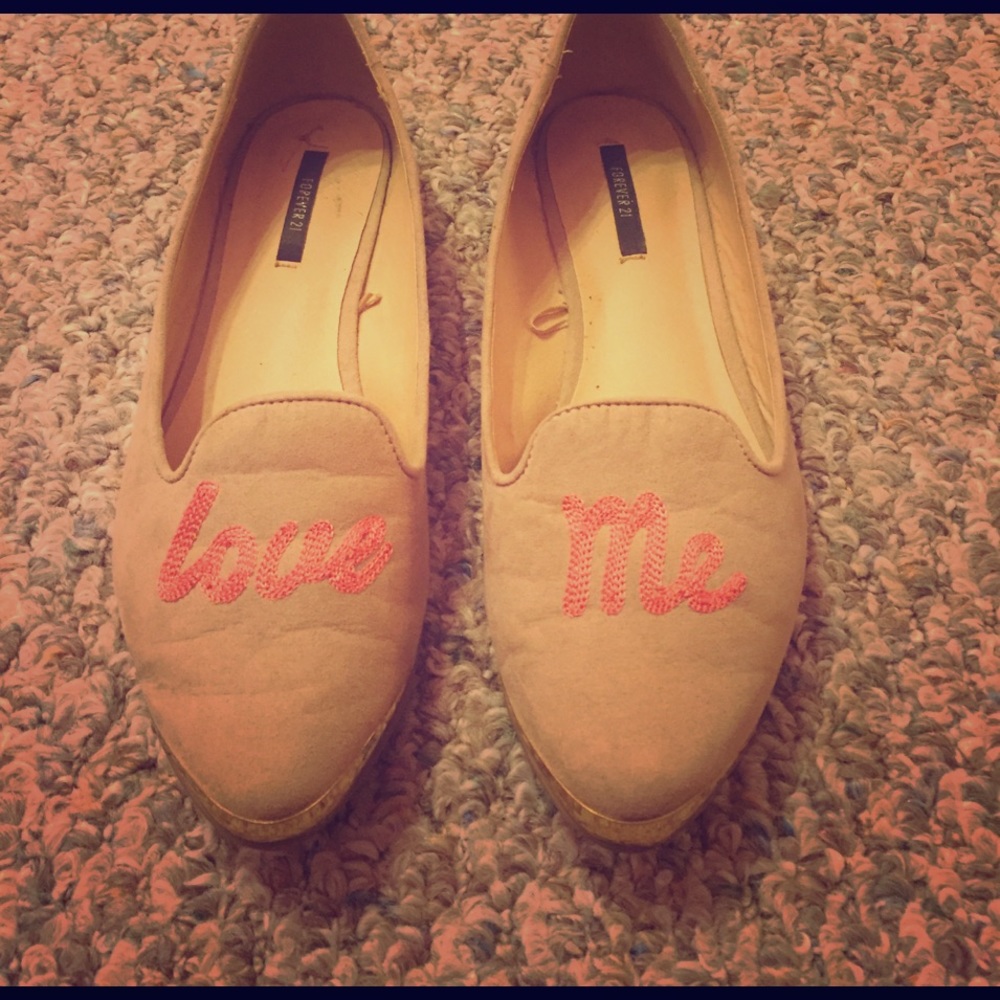 Forever 21 tan and coral flats/shoes size 7
