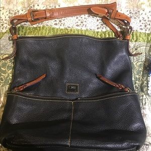 Dooney &Bourke
