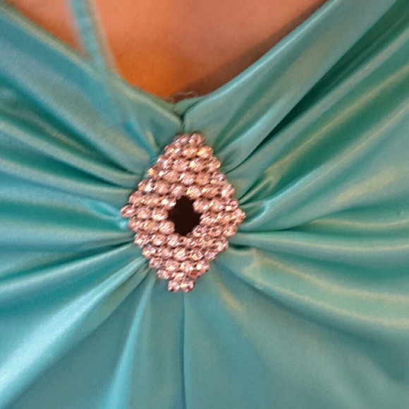 Gown aqua halter style cutout detail front & back - Picture 3 of 4