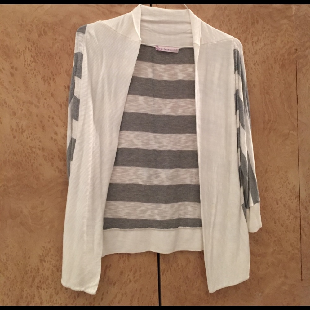 White and gray striped quarter length sweater