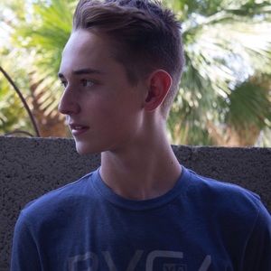 Meet your Posher, Ethan