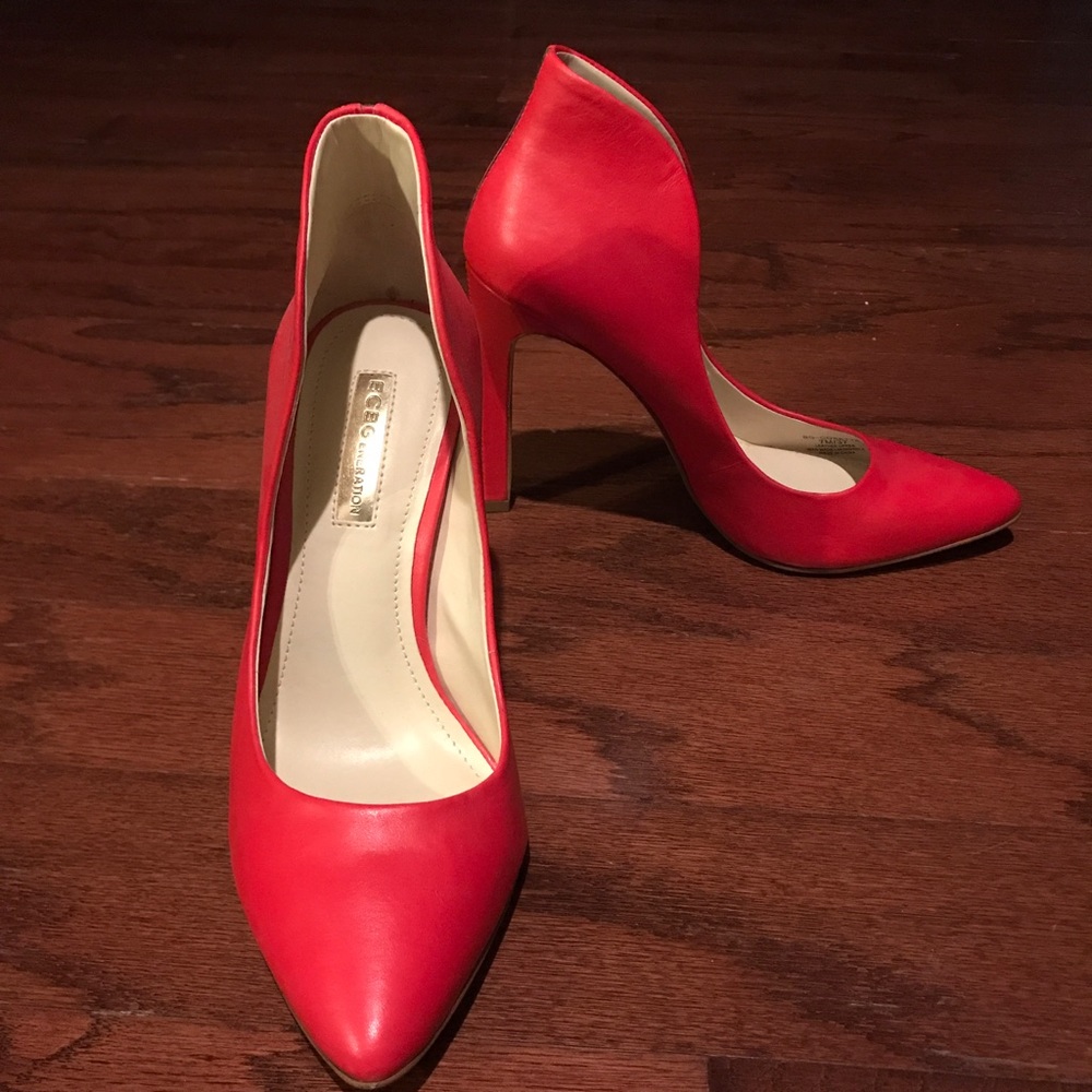 BCBG red leather heel with golden embellishment