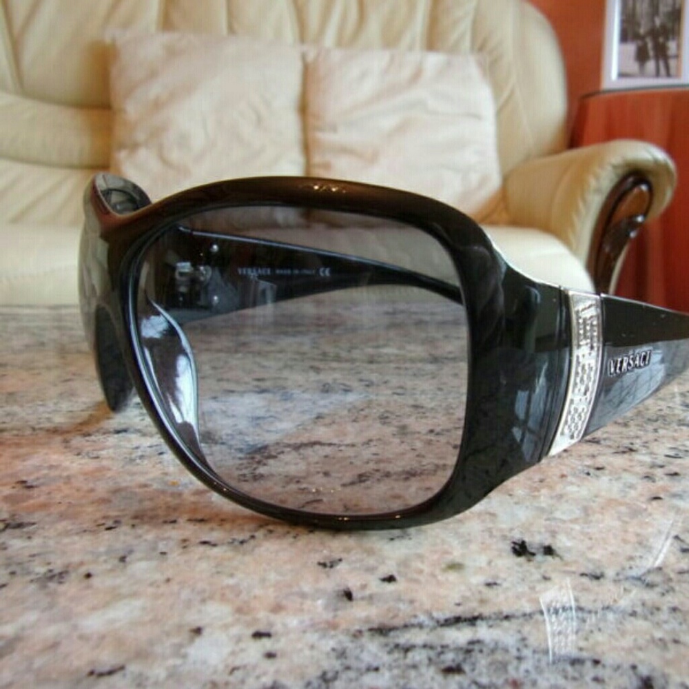 VERSACE Wrap Black Sunglasses 4103 -Prince's Pick!