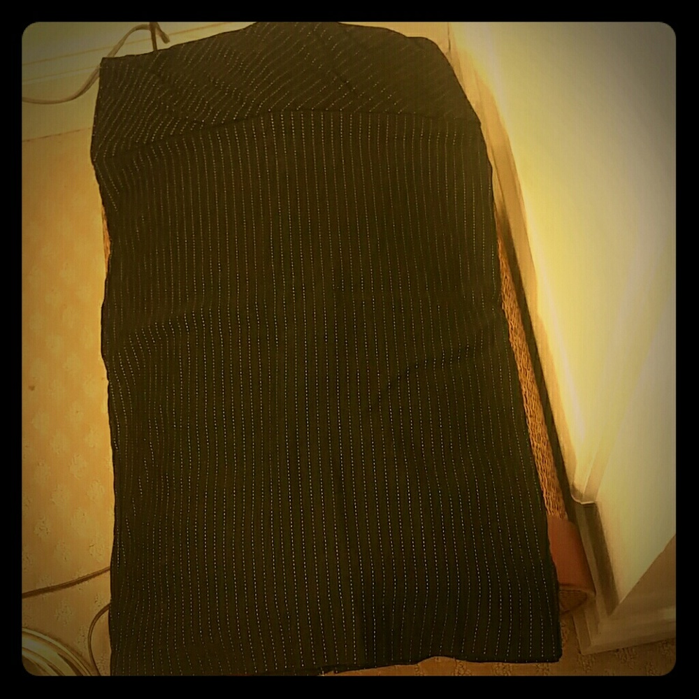 Black with pinstripes pencil skirt Size Xs / 0