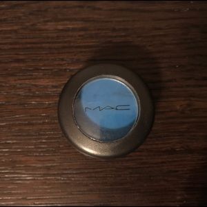 Electric Eal Mac Eye Shadow