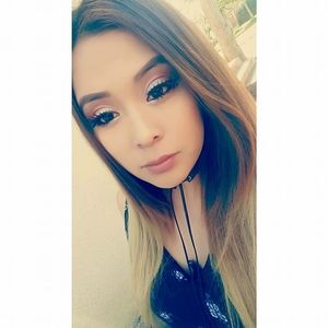 Meet your Posher, Nora