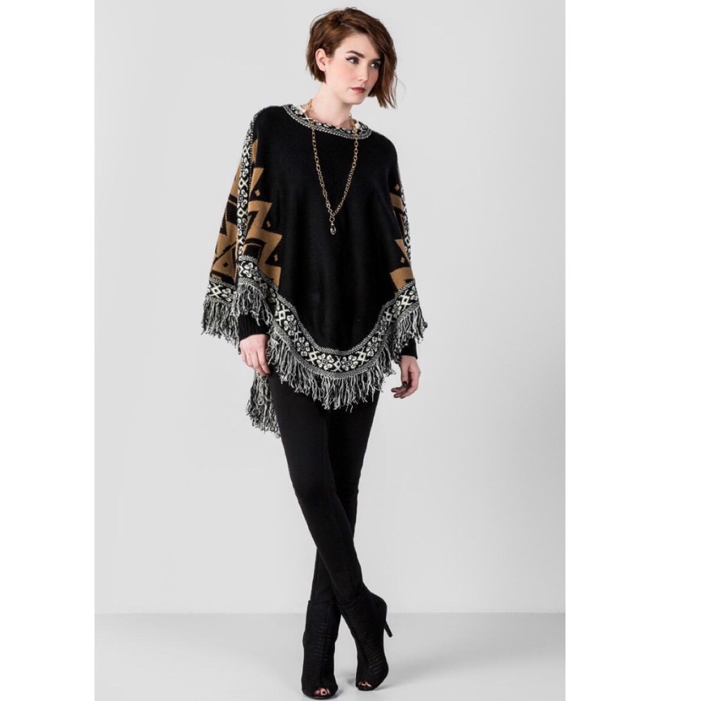 FRANCESCA'S LUCELLA FRINGE PONCHO SWEATER