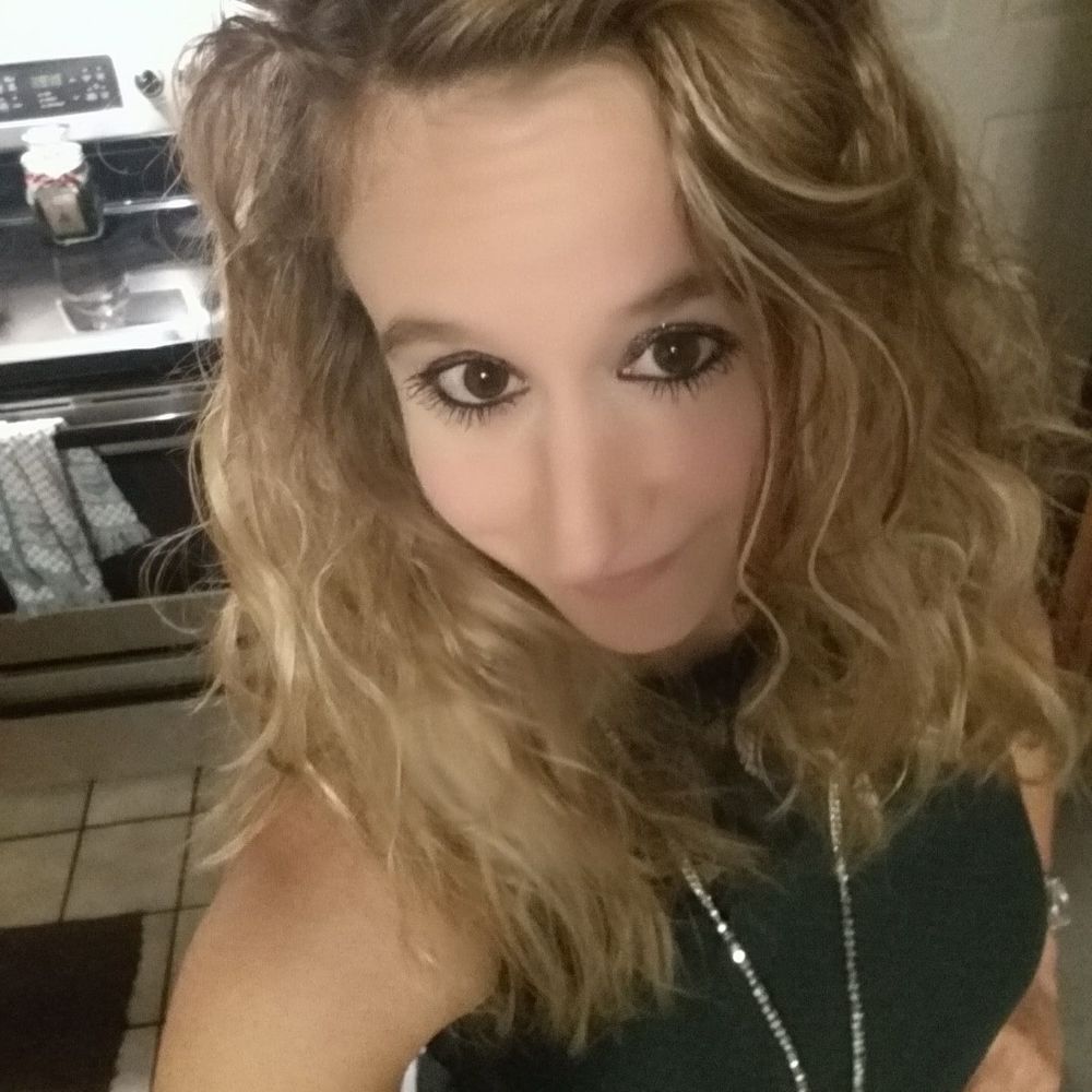 Meet your Posher, Monica