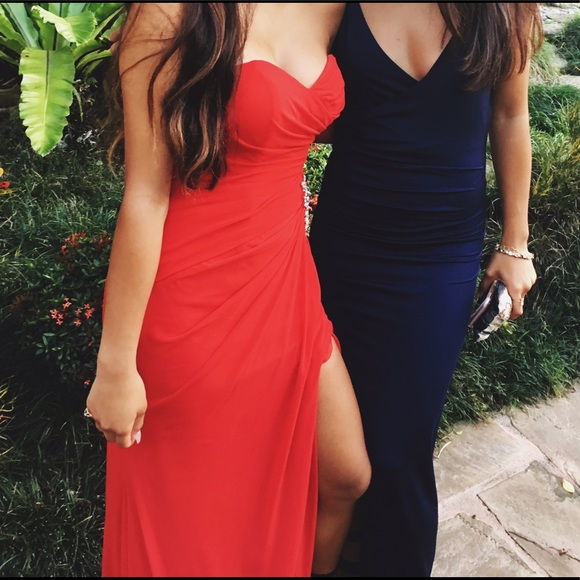 Prom dress - Picture 3 of 3