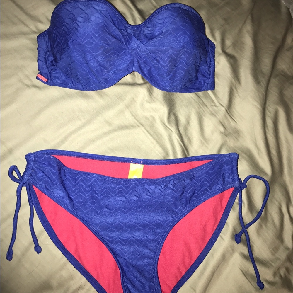 blue bikini