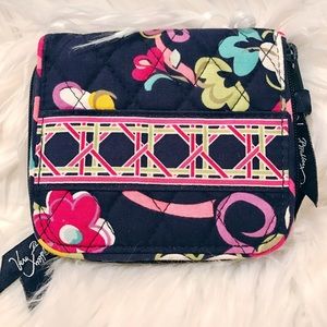 Small Vera Bradley zip around wallet