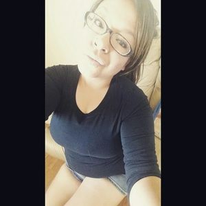 Meet your Posher, Crystal