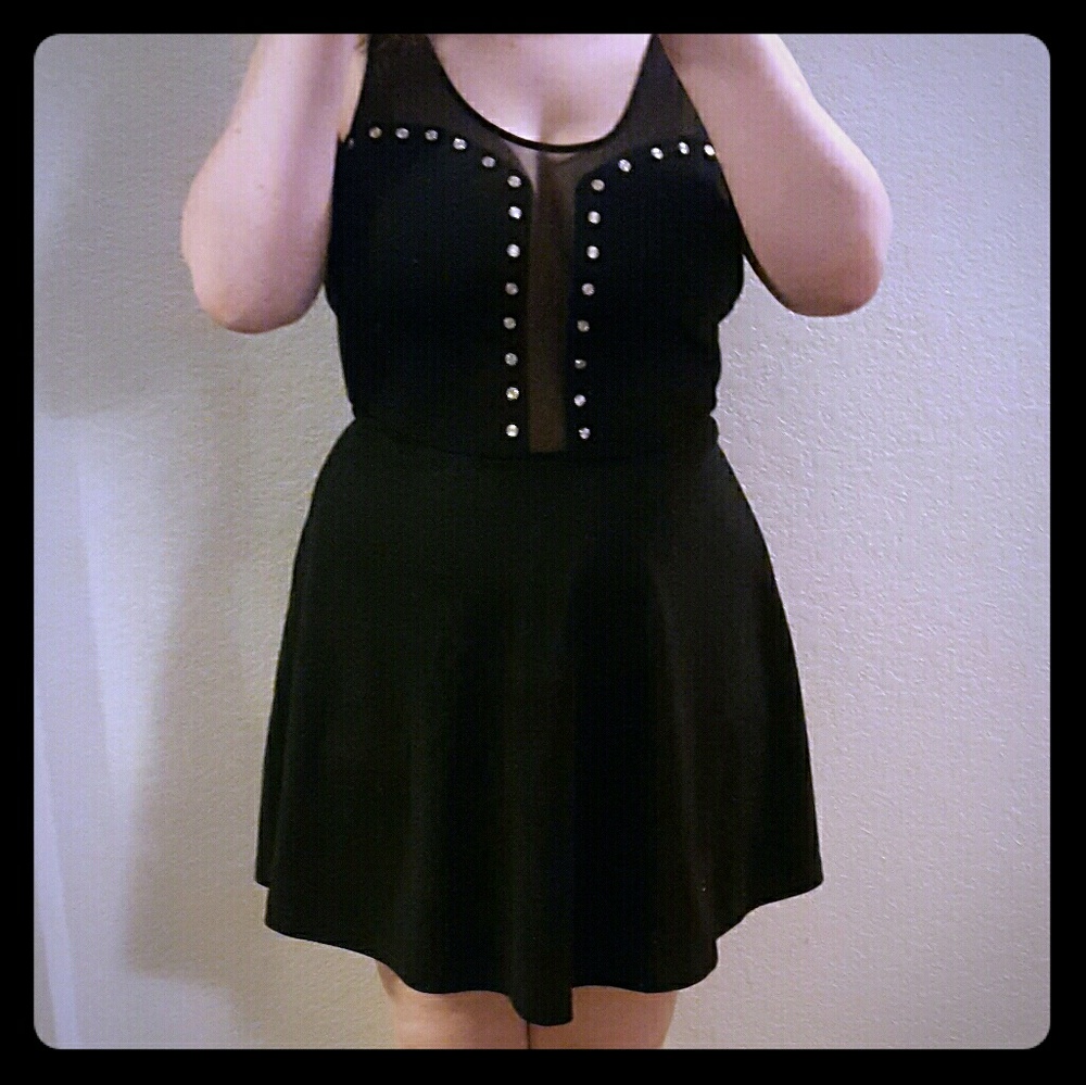 Open mesh cleavage. Skater dress.