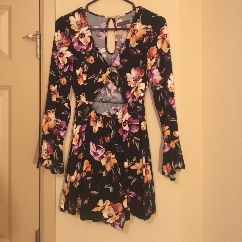 Kendall and Kylie Pacsun dress