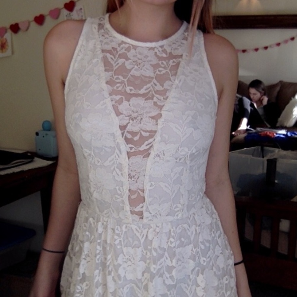 Tobi lace white dress