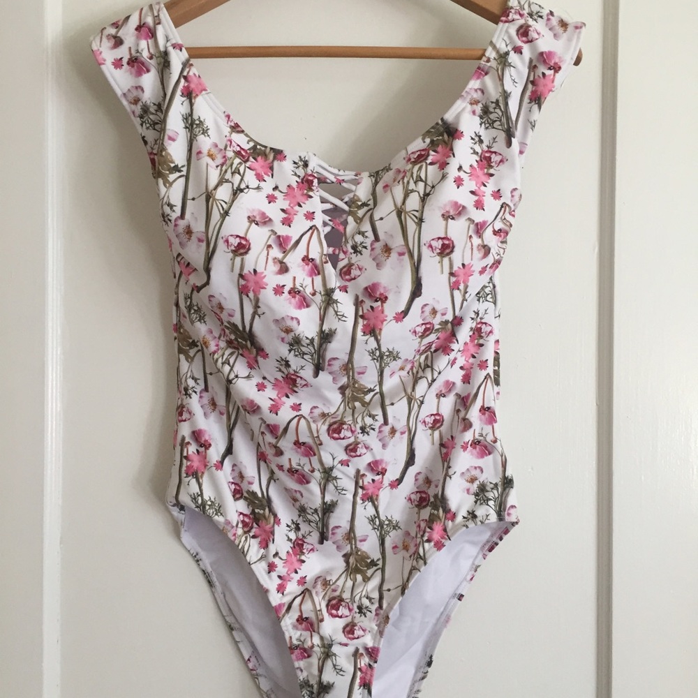 NEW WITH TAGS LittleMistress Bardot Botanical Swim