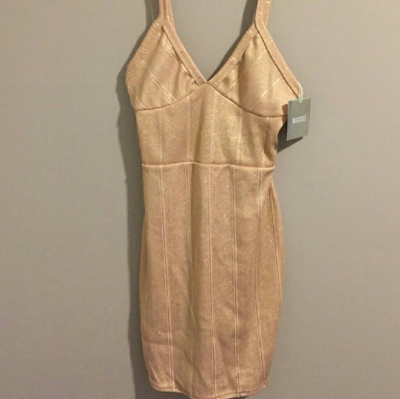 BLACK FRIDAY Misguided Gold Bandage Dress - Picture 2 of 3