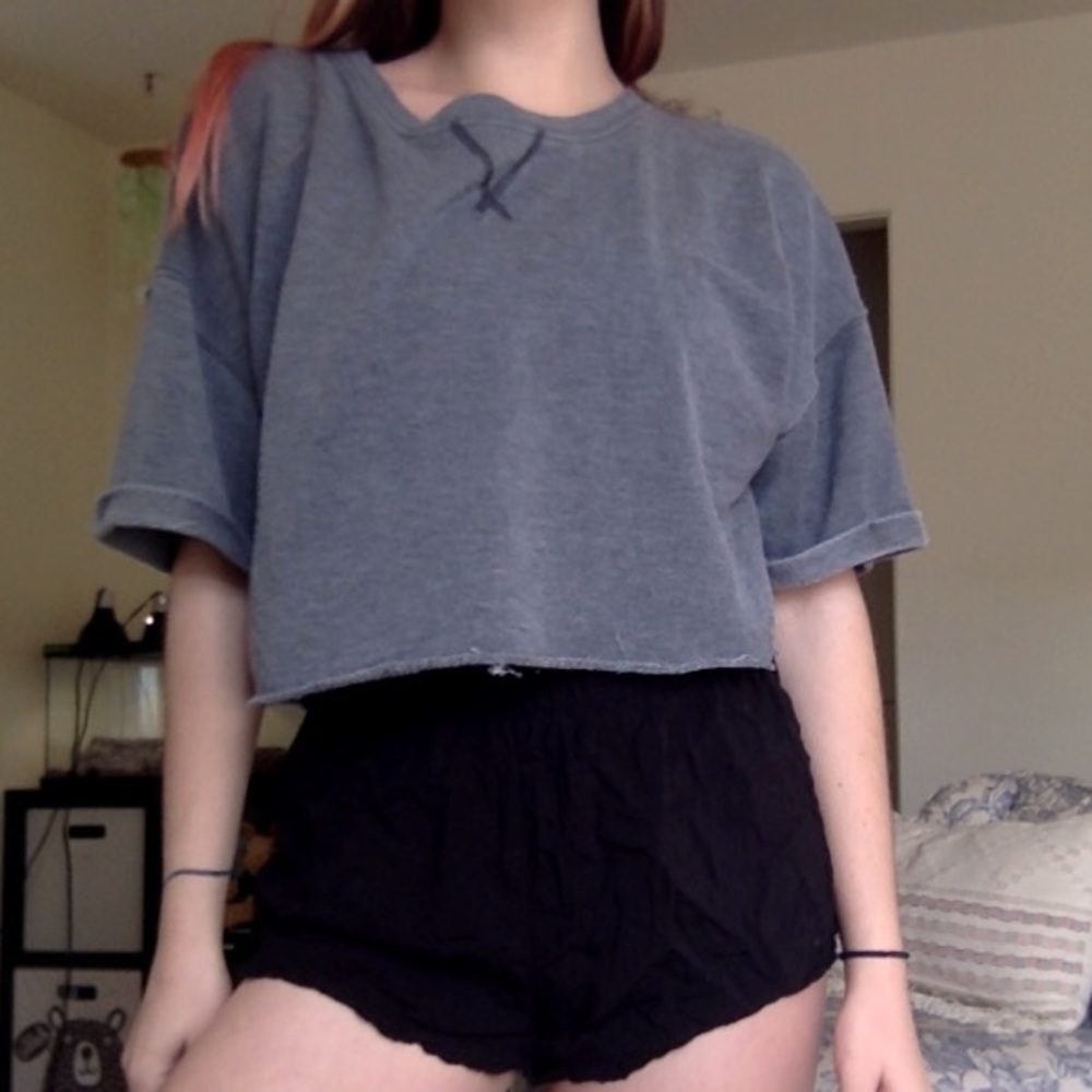 NWOT Slouchy cut off crew neck short sleeve