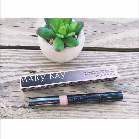 Mary Kay Other - MK Highlighter