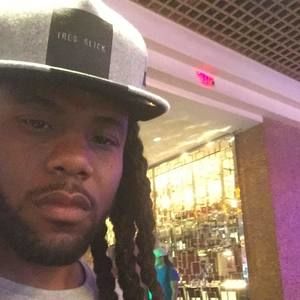 Meet your Posher, Clint