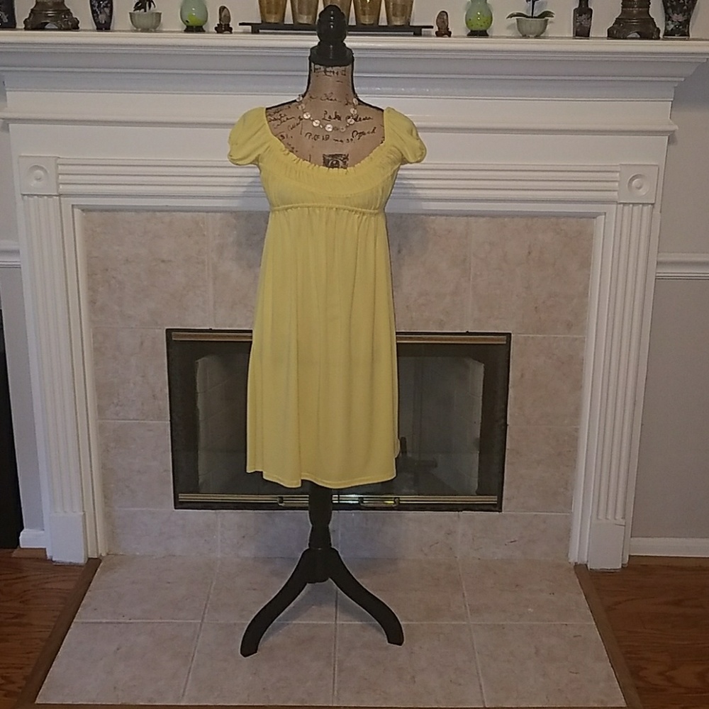 🎆3 for $18🎆 Pretty Yellow Dress