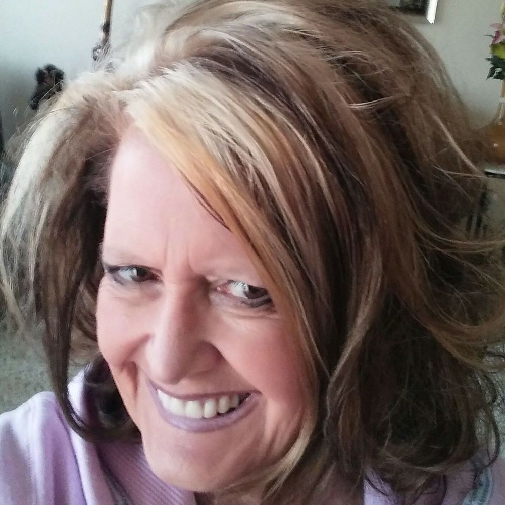 Meet your Posher, Tina