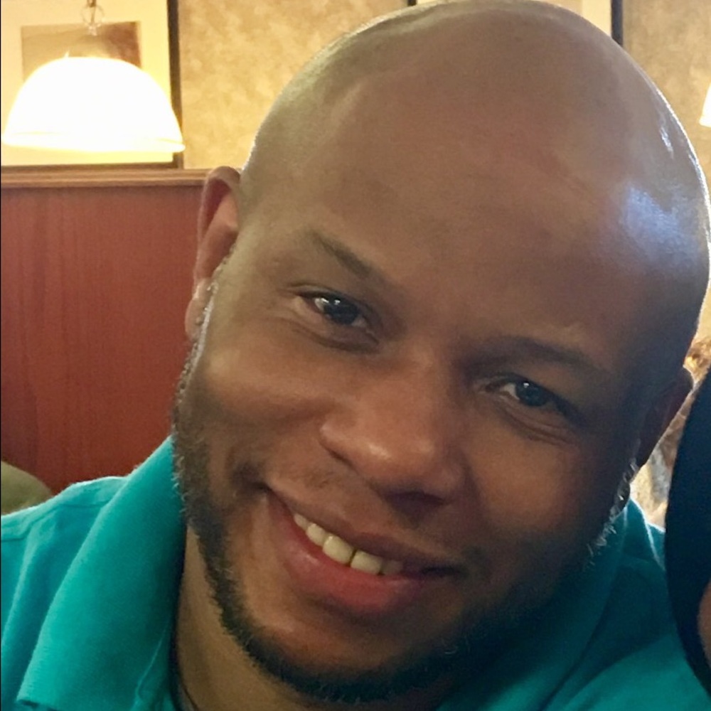 Meet your Posher, Corey