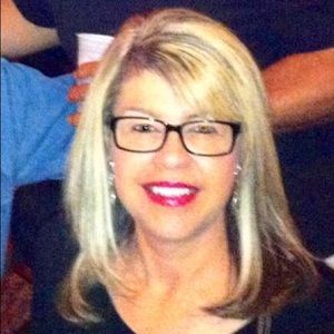 Meet your Posher, Susana