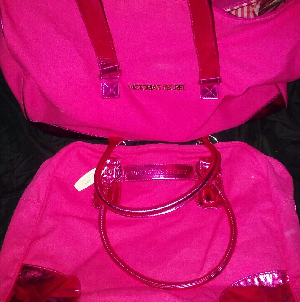 "SOLD"2013 vs weekender set