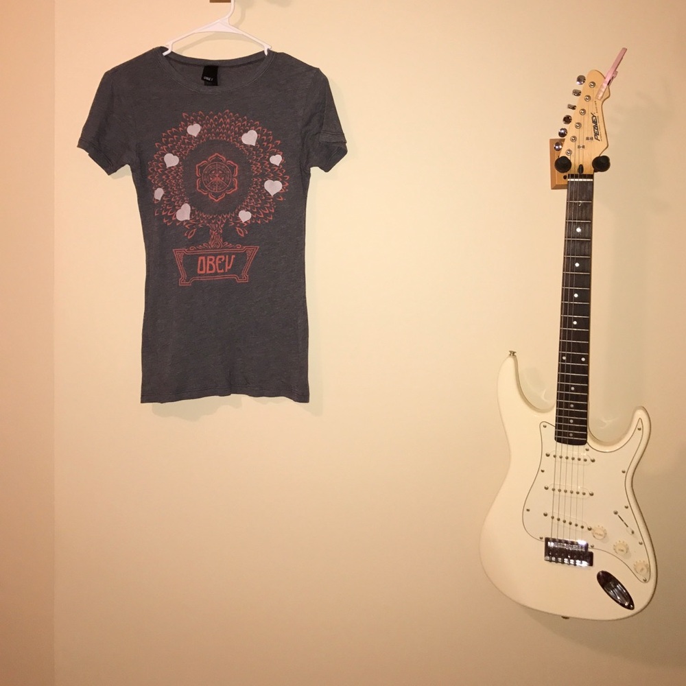 Obey graphic burn out tee from buckle 🖤