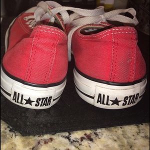 R: Women's Red Converse, Size 8/Men's Size 6