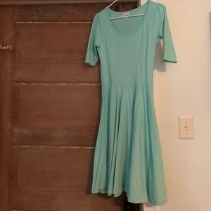Small lularoe aqua nicole