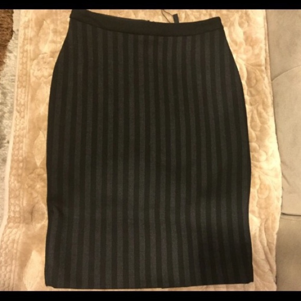 New Bcbg maxazria pencil skirt size 4 - Picture 1 of 6